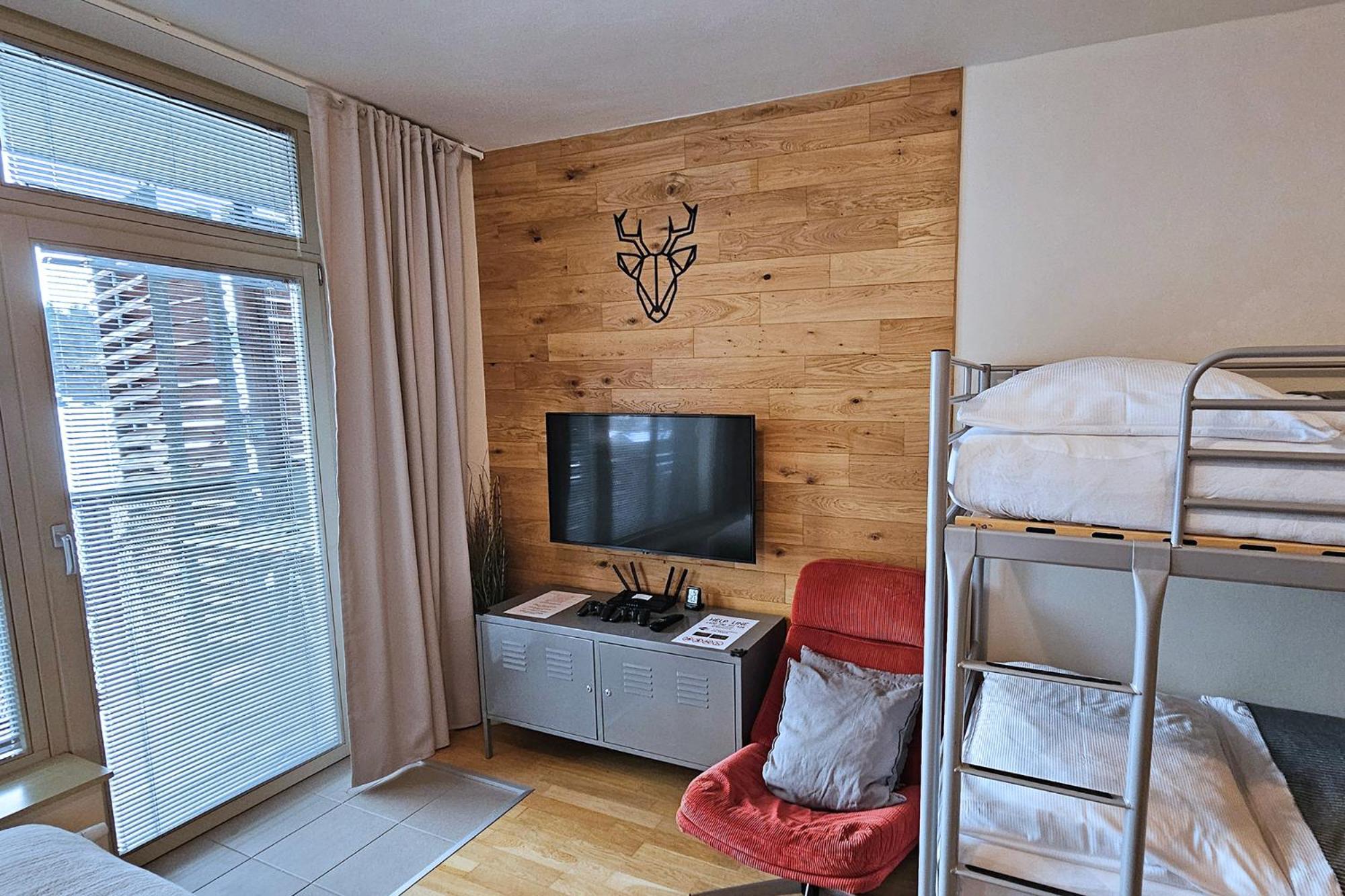 Enjoyharrachov - Atraktivni Slunne Studio Certovka V Centru Harrachova S Garazovym Parkovanim, Wifi-Wlan, Sat, Herni Konzoli, Netflix Zdarma A Nejkrasnejsim Vyhledem Na Certovu Horu S Arealem Skokanskych Mustku A Sjezdovku Екстериор снимка